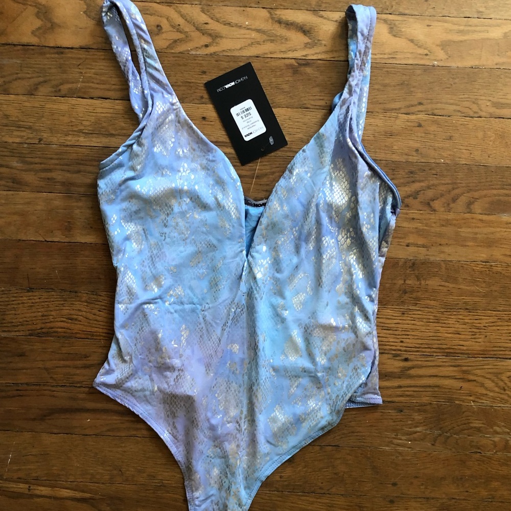 Blue snake skin bodysuit 🐍💙